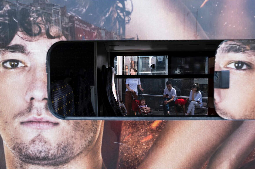 Photographer Serkan Tekin Captures Incredible Coincidences Of Everyday Life On The Streets