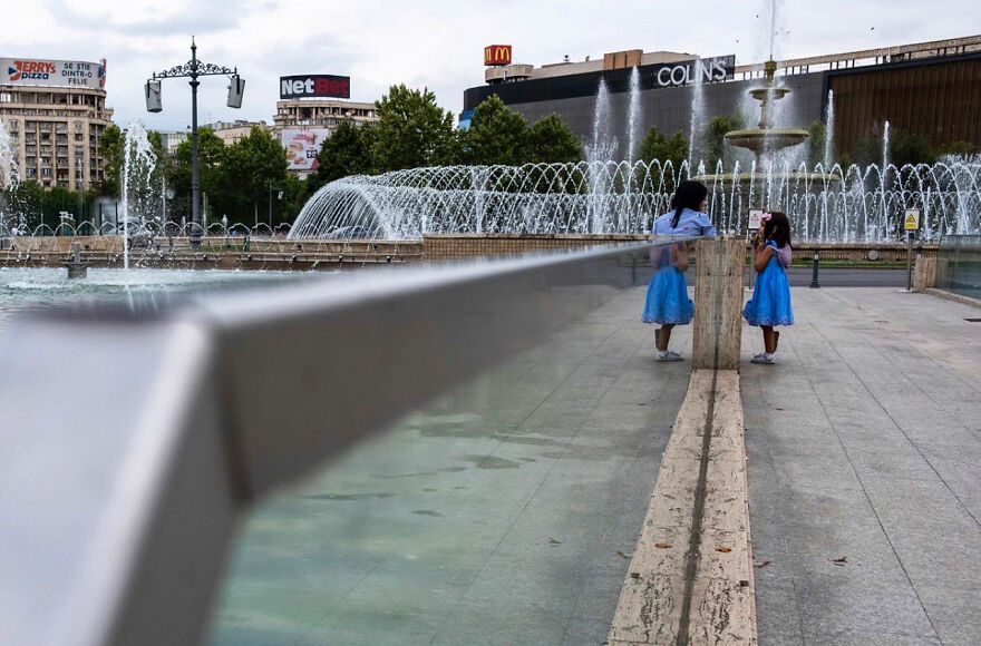 Photographer Serkan Tekin Captures Incredible Coincidences Of Everyday Life On The Streets