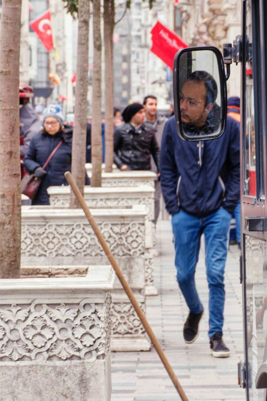 Photographer Serkan Tekin Captures Incredible Coincidences Of Everyday Life On The Streets