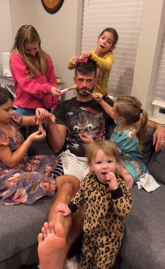 Father Of Six Has Epic Meltdown As Wife Shows Him Positive Pregnancy Test