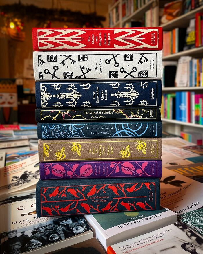 Bookstore Was Making $12 Before Owner Asked The Internet For Help, Was Revived For A New Life