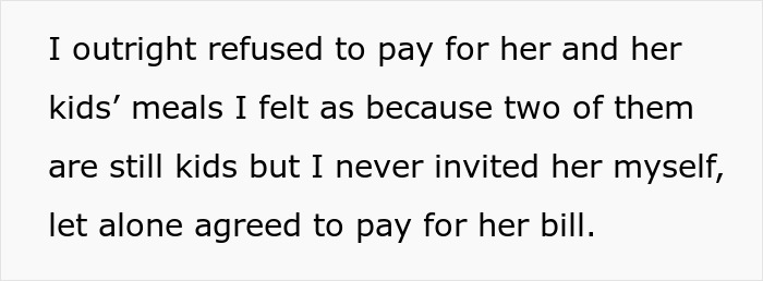 Aunt Racks Up $300 In Food, Is Shocked When She Hears They're Splitting The Bill Aunt Racks Up $300 In Food, Is Shocked When She Hears They're Splitting The Bill
