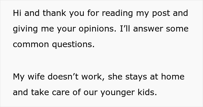 Woman Is Mad Brother Earns $10/h More Than She Does, Wants Parents To Make Up For It Woman Is Mad Brother Earns $10/h More Than She Does, Wants Parents To Make Up For It