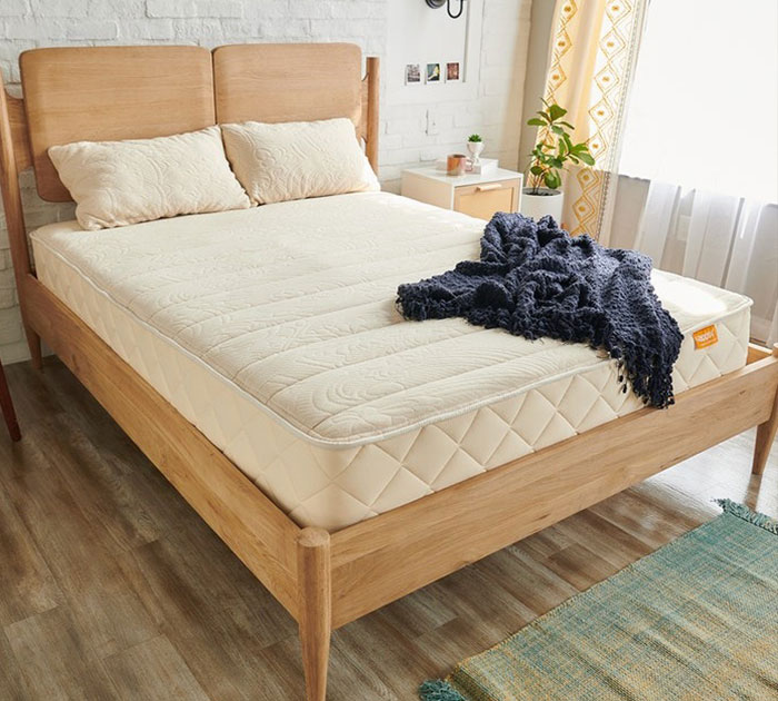 Dream Clean With Happsy Organic Mattress: Where Comfort Meets Nature!