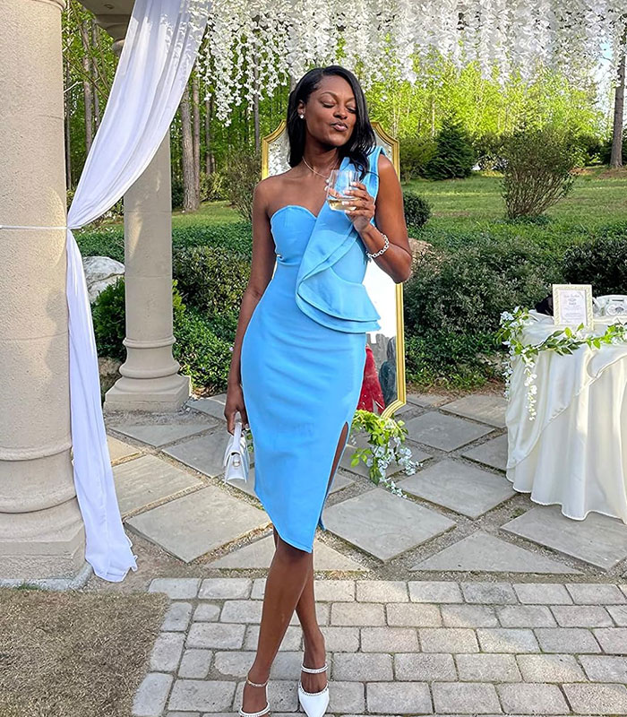 Sleek & Chic: Hit The Scene In A One Shoulder Sleeveless Bandage Dress!