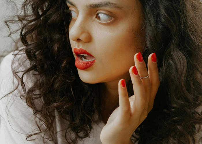 Woman With Main Character Syndrome Freaks Out After Stranger Orders The Same Meal