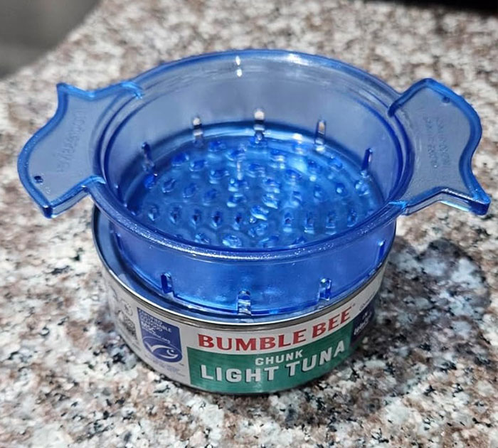 Strain In A Snap With The Can Strainer: Effortless Pouring Precision!