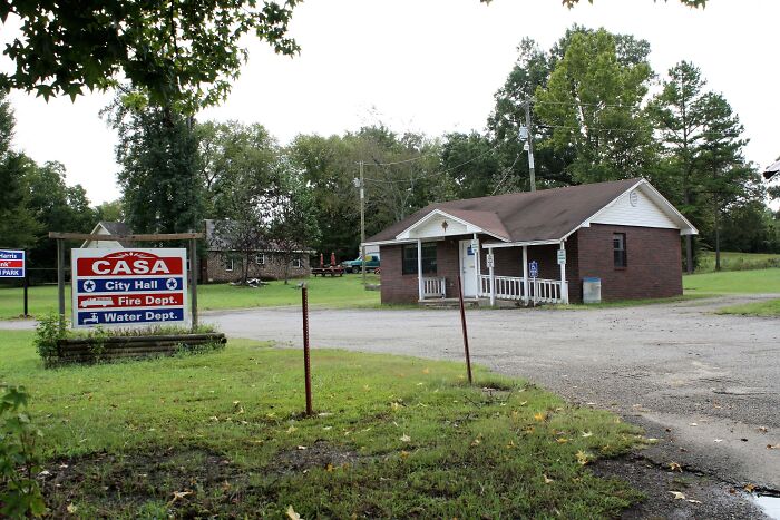 30 People Who Moved Countries For Internet Love Share How That Went