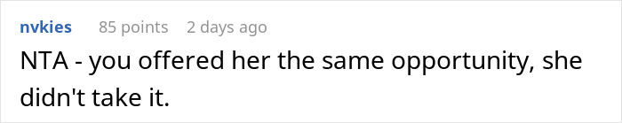 Woman Is Mad Brother Earns $10/h More Than She Does, Wants Parents To Make Up For It Woman Is Mad Brother Earns $10/h More Than She Does, Wants Parents To Make Up For It