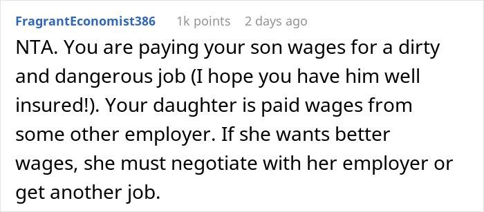 Woman Is Mad Brother Earns $10/h More Than She Does, Wants Parents To Make Up For It Woman Is Mad Brother Earns $10/h More Than She Does, Wants Parents To Make Up For It