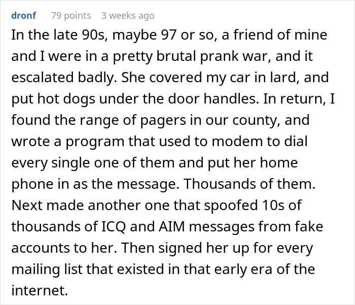 Boss Gives Employee 1 Out Of 5 Score In A Yearly Review For No Reason, Receives Petty Revenge