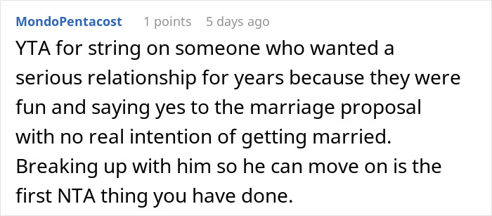 Guy Accuses Fiancée Of Breaking Up With Him Because He’s Dumb, Internet Says He Has A Point Guy Accuses Fiancée Of Breaking Up With Him Because He’s Dumb, Internet Says He Has A Point