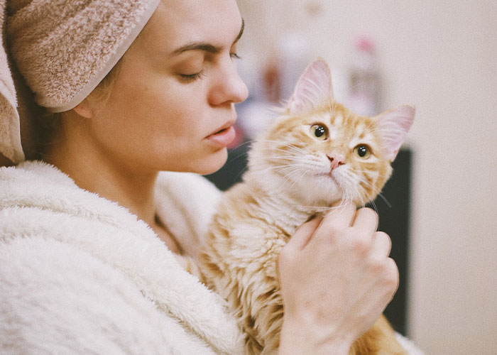 “Dodged That Bullet Big Time”: 35 Times A 3rd Person Ruined A Relationship Without Even Cheating