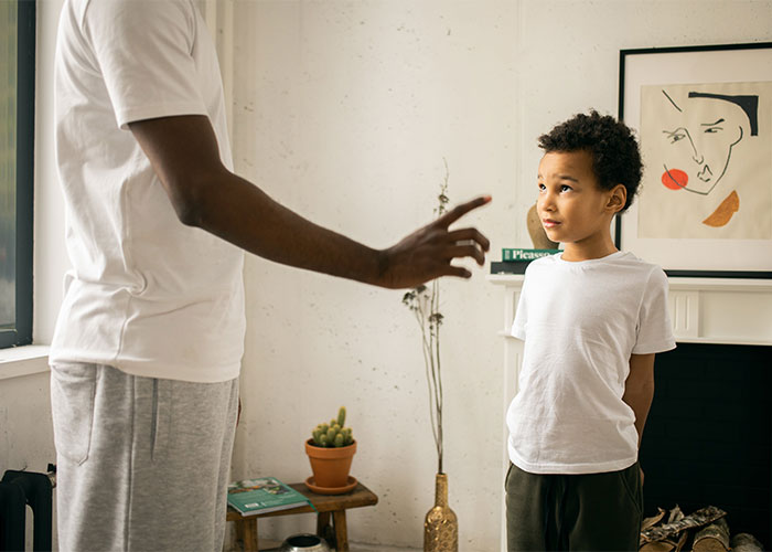 “Dodged That Bullet Big Time”: 35 Times A 3rd Person Ruined A Relationship Without Even Cheating