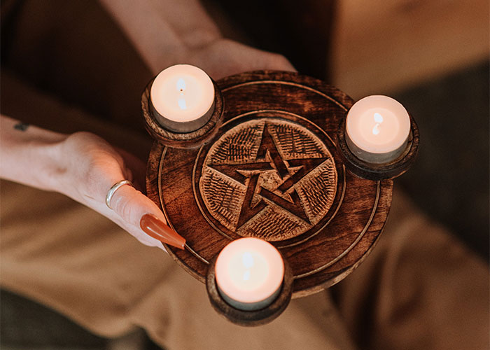 “Dodged That Bullet Big Time”: 35 Times A 3rd Person Ruined A Relationship Without Even Cheating