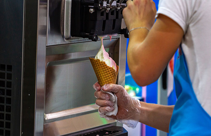 Dairy Queen Workers In Hospital After Claiming Manager Made Them Eat Contaminated Ice Cream Dairy Queen Workers In Hospital After Claiming Manager Made Them Eat Contaminated Ice Cream