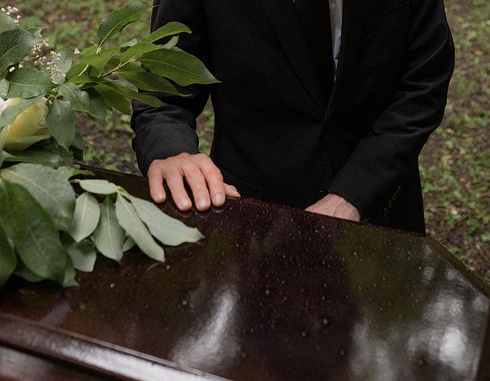 36 Disturbing Secrets People Hid Their Whole Lives