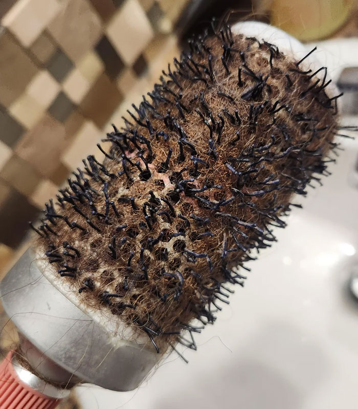 I'm Getting My Wife A New Comb For Christmas