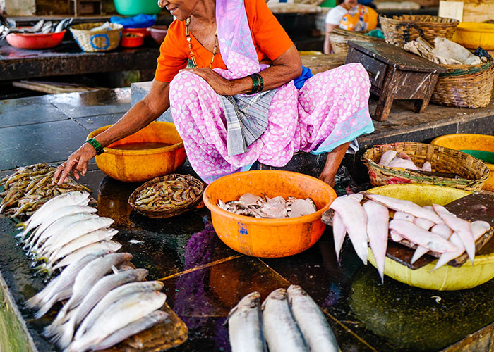 30 People Reveal The “Dumbest” Parts Of Their Cultures