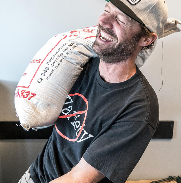 Teen Outsmarts A Company Who Refused To Cancel Their Subscription, Wins And Costs Them Money