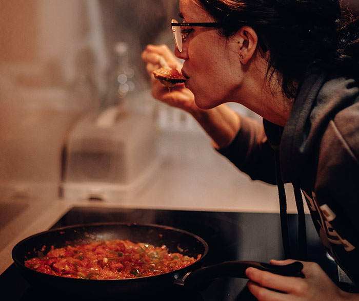 “I Tend To Save $30-$60 On Every Purchase”: 35 Frugal Hacks To Help Reduce Your Grocery Bill