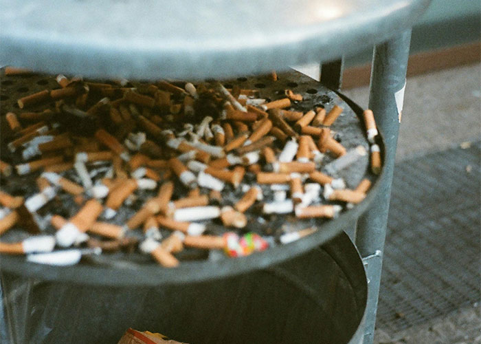 30 People Like To Romanticize The '90s, Gen X'ers Share What They Get Wrong