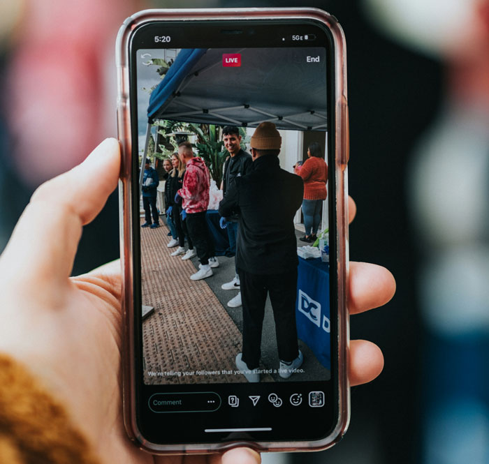 Woman Gets Insulted Over Her BF’s Photo With His 4 Y.O. Daughter, He Gets Mad At Her Woman Gets Insulted Over Her BF’s Photo With His 4 Y.O. Daughter, He Gets Mad At Her