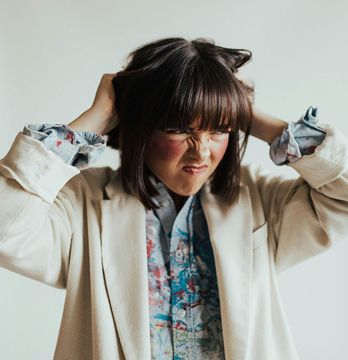 Roommate&rsquo;s GF Wants The Only Woman In The Household Out, Gets Herself Dumped Instead