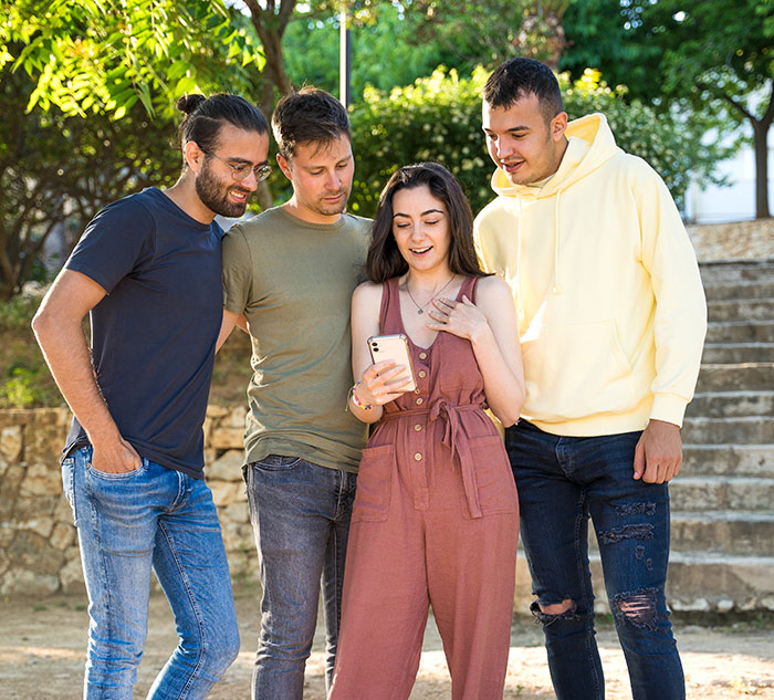 Roommate&rsquo;s GF Wants The Only Woman In The Household Out, Gets Herself Dumped Instead