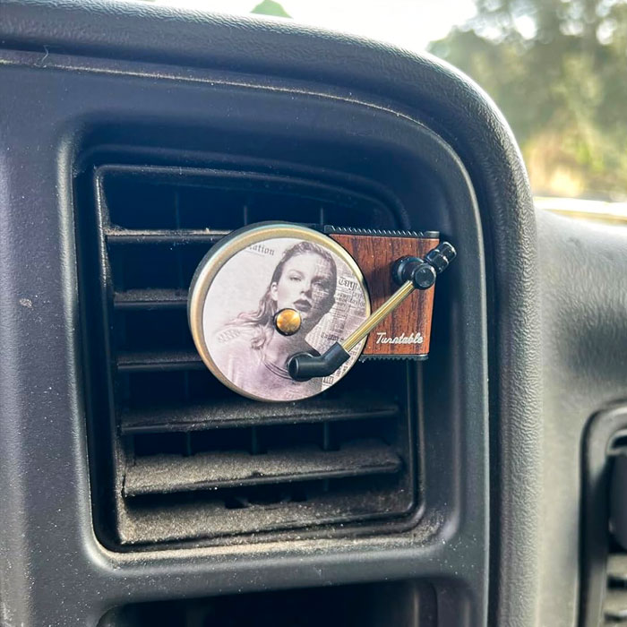 Upgrade Your Car With These Taylor-Inspired Vent Clips, Adding Vintage Vibes And Fresh Aroma To Your Journeys!