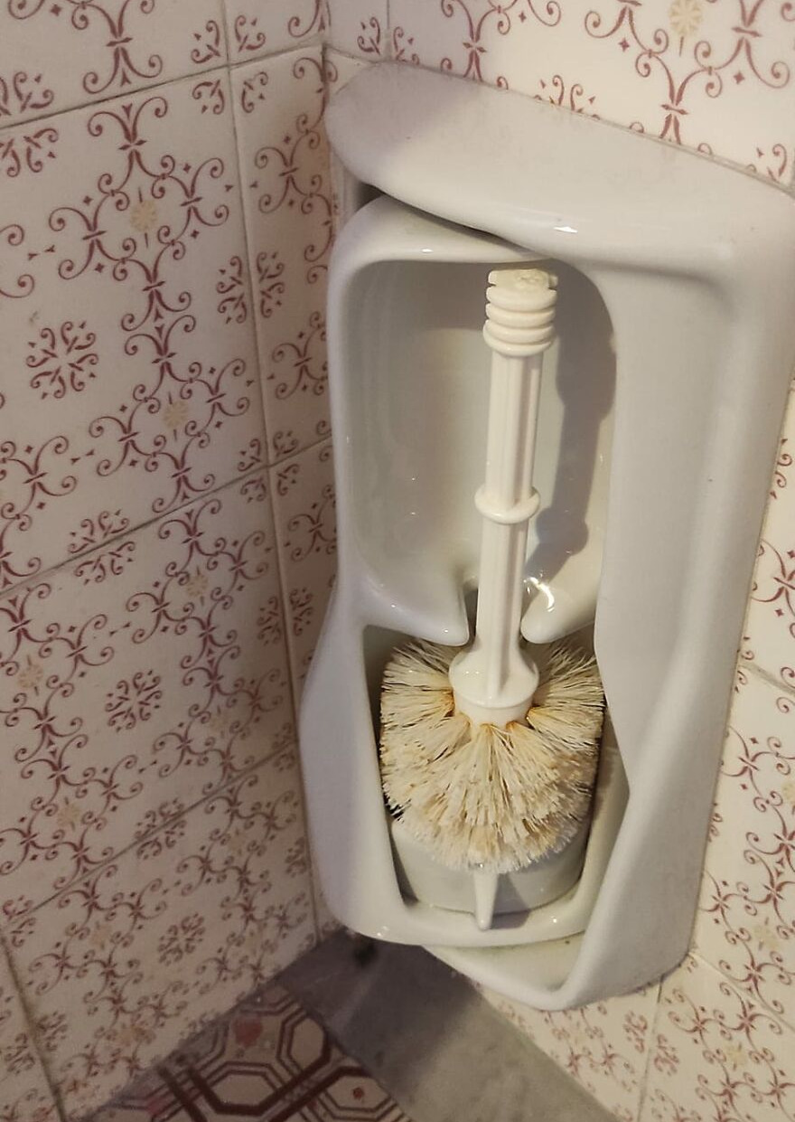 I Took Those Pics. I Currently Live In A House Where This Abomination Is (And It's Short Term So It's Not Like I Can Just Throw It Away). The Tiny Cup At The Bottom Is Removable, But The Main Structure Is Not