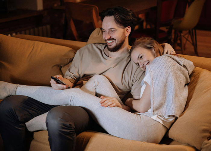 Husband Feels Embarrassed After He Sees His Wife In A Bikini, Scolds Her After Husband Feels Embarrassed After He Sees His Wife In A Bikini, Scolds Her After