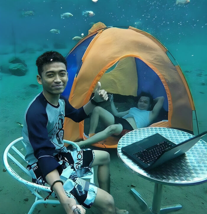 50 Pictures That Are Unhinged, Unexplainable, And Unnerving (New Pics)