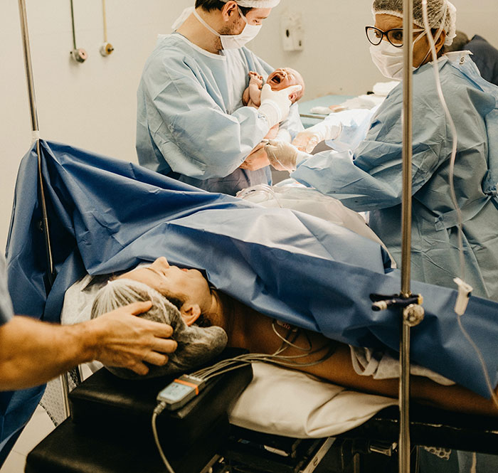 37 Hospital Patients And Staff Share The Wildest Things They've Witnessed