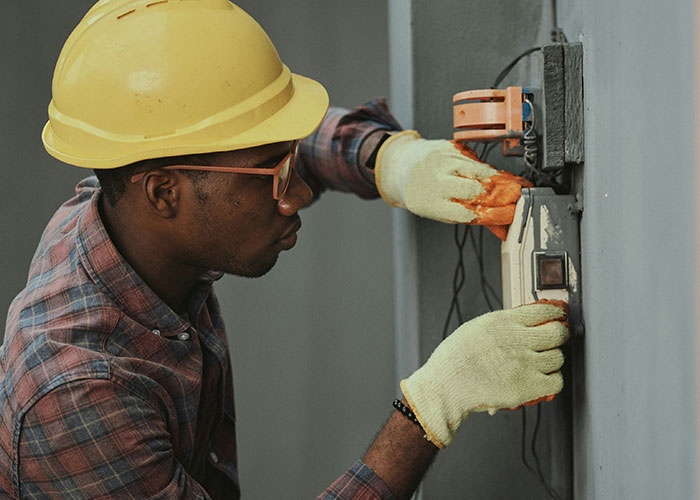 “Guaranteed Job For Life”: 30 Jobs People Are 99.9% Sure AI Won’t Steal