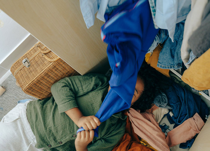 “My Grocery Bill Is Almost Half Of What It Was”: 30 Frugal Habits People Swear By