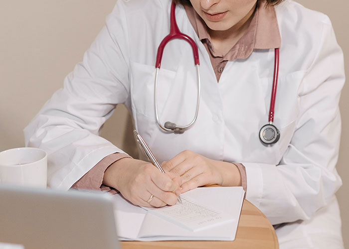 Manager Tells Sick Employee To Come To The Office Unless They Have A Doctor's Note, Regrets It