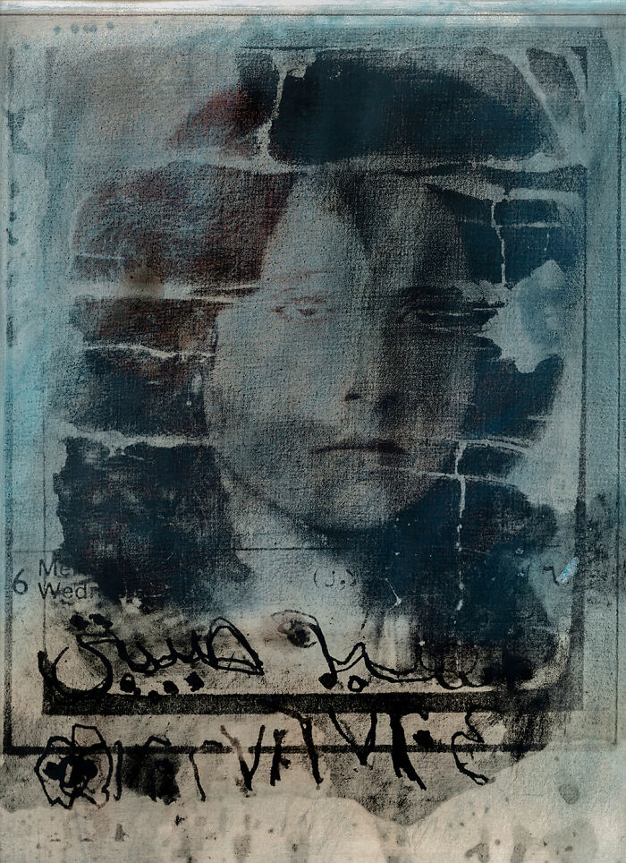 Resilience Unveiled: Navigating Life's Tapestry Through A Photo Series "My Mother's Tender Script" By Asiya Al. Sharabi (20 Pics) Resilience Unveiled: Navigating Life's Tapestry Through A Photo Series "My Mother's Tender Script" By Asiya Al. Sharabi (20 Pics)