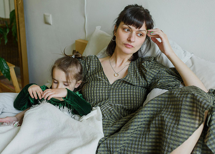 34 Parents Confess Whether They Regret Having Kids