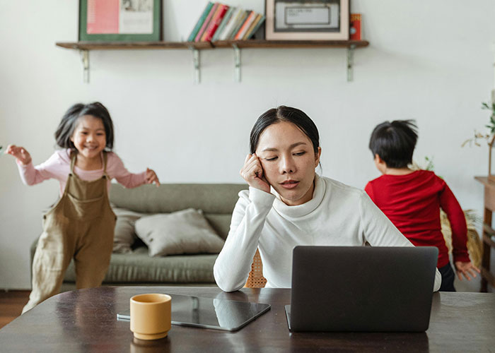 34 Parents Confess Whether They Regret Having Kids