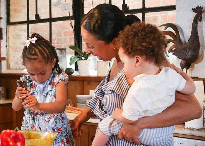 34 Parents Confess Whether They Regret Having Kids