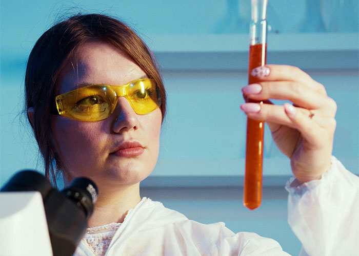 “My Dad Might Be Alive”: 50 Things People Are 100% Certain Are True Despite Having No Evidence