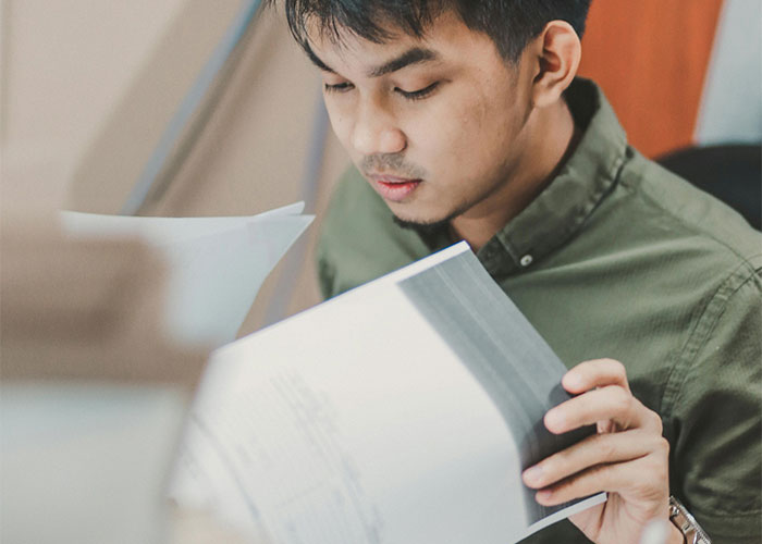 “My Dad Might Be Alive”: 50 Things People Are 100% Certain Are True Despite Having No Evidence