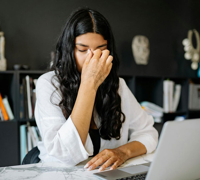 Friend Offers To Pay For Friend's B-Day Dinner, Refuses When They See Where He Chose Friend Offers To Pay For Friend's B-Day Dinner, Refuses When They See Where He Chose