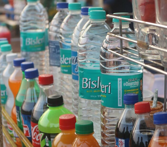 30 Flabbergastingly Stupid Reasons Someone Was Fired, According To Netizens