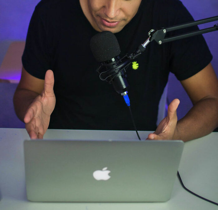 "What's The Scariest Thing About Being A Woman?": 45 People Share Their Honest Answers