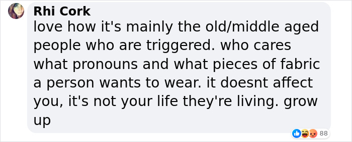 Aussie Brand &ldquo;Bonds&rdquo; Features Non-Binary Model In New Bikini Campaign, Is Rocked By Criticism 