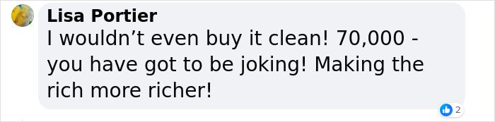 Old Habits Die Hard: Kim Kardashian Still Sells Items From Closet, But Latest Piece Sparks Fury