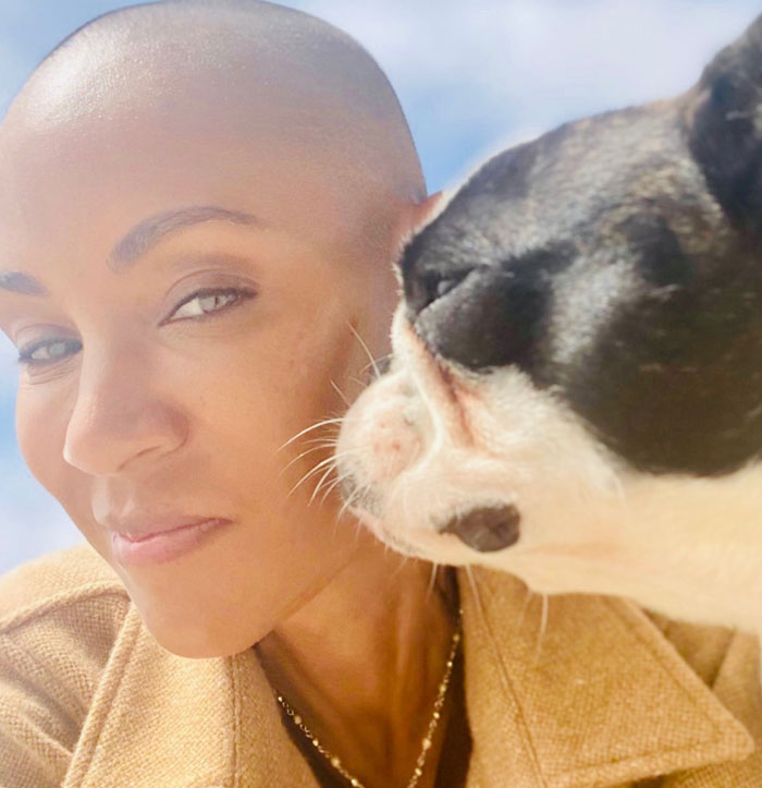 30 Celebs That Seem To Have Completely Lost It, According To People Online