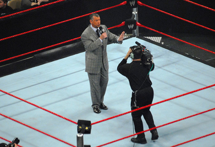 30 Celebs That Seem To Have Completely Lost It, According To People Online